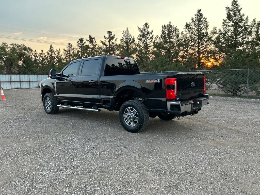 Used 2025 Ford F250 Lariat AWD/4WD image 4