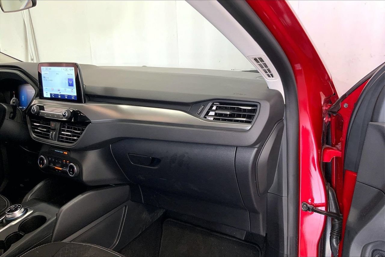 Used 2025 Ford Escape Active FWD image 16