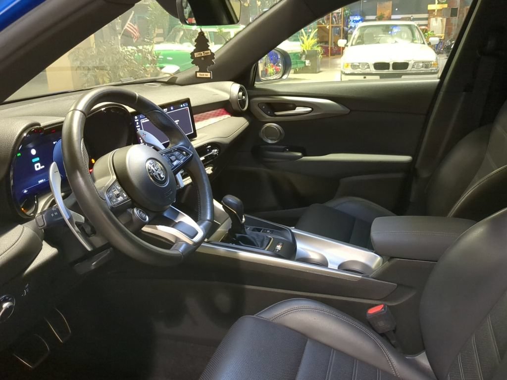 Used 2024 Alfa Romeo Tonale Veloce AWD/4WD image 16