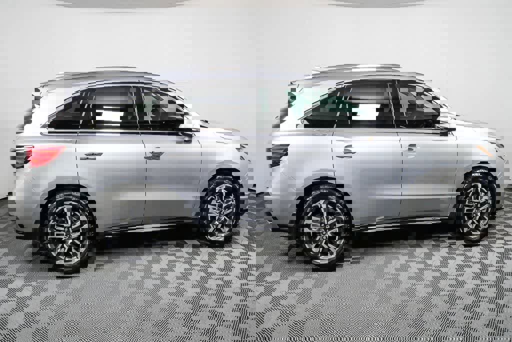 Used 2017 Acura MDX SH-AWD w/ Advance Package image 5