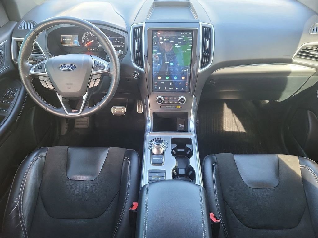 Used 2024 Ford Edge ST w/ Equipment Group 401A AWD/4WD image 27