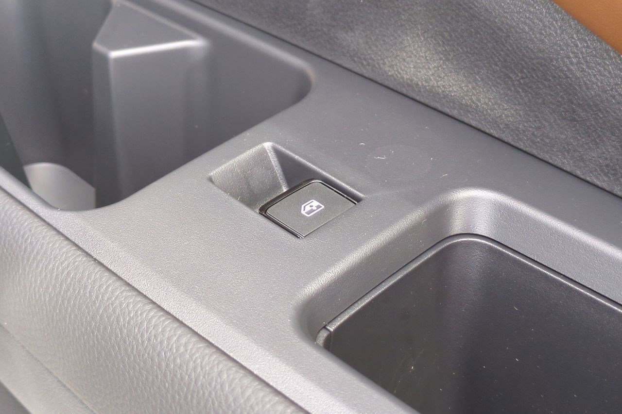 New 2026 Nissan Pathfinder Platinum AWD/4WD image 35