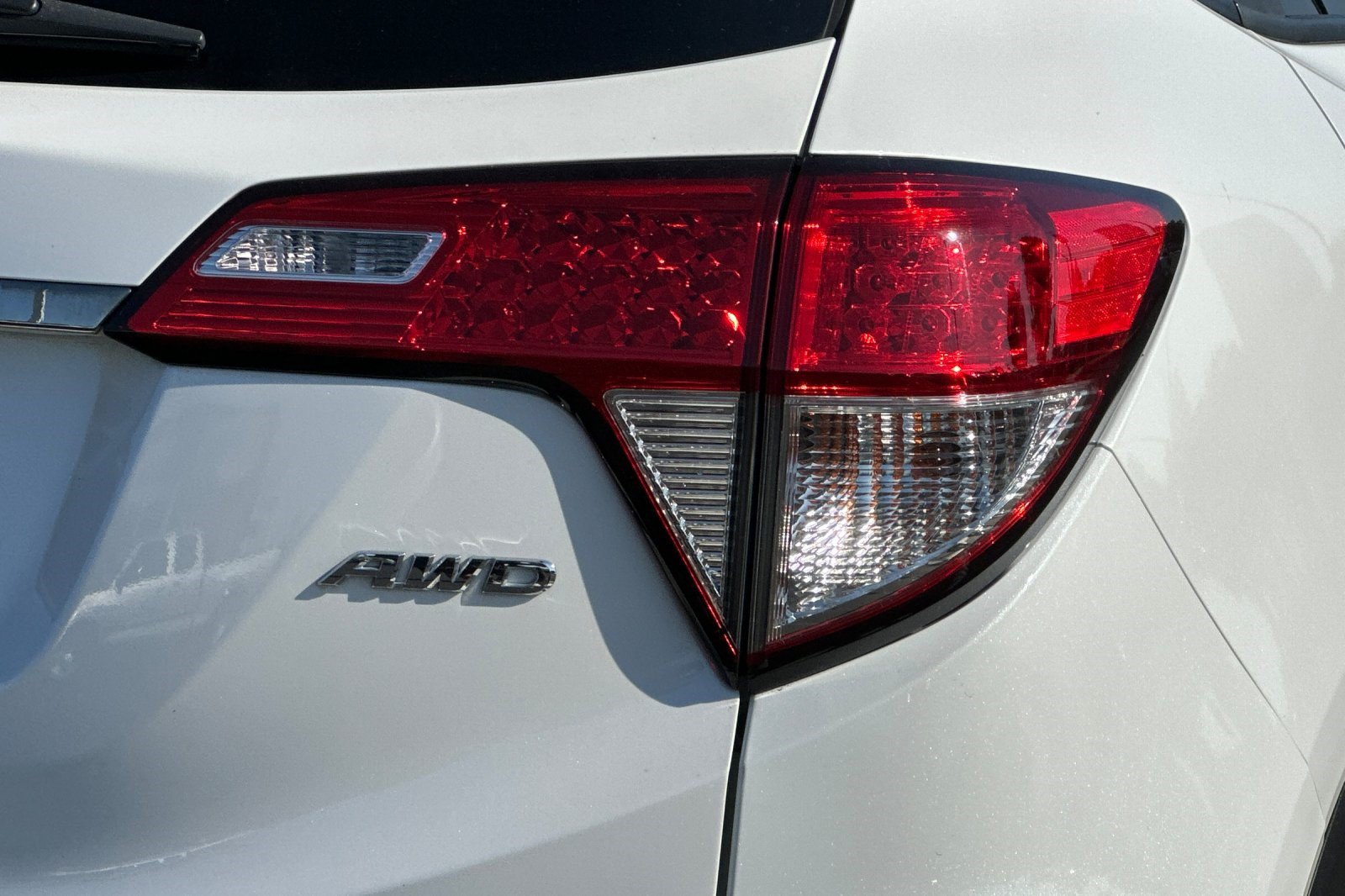 Used 2021 Honda HR-V EX-L image 12