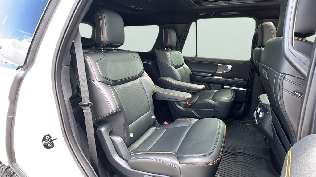 Certified 2025 Ford Expedition Tremor AWD/4WD image 23