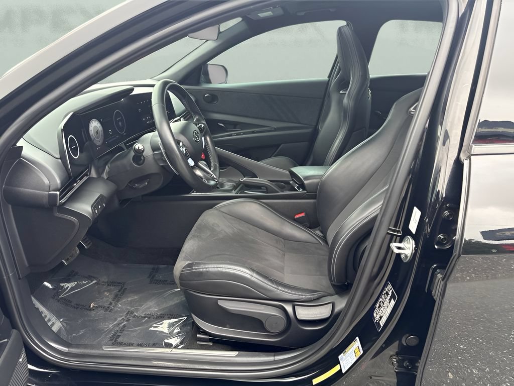 Used 2022 Hyundai Elantra N w/ Preferred Accessory Package FWD image 5