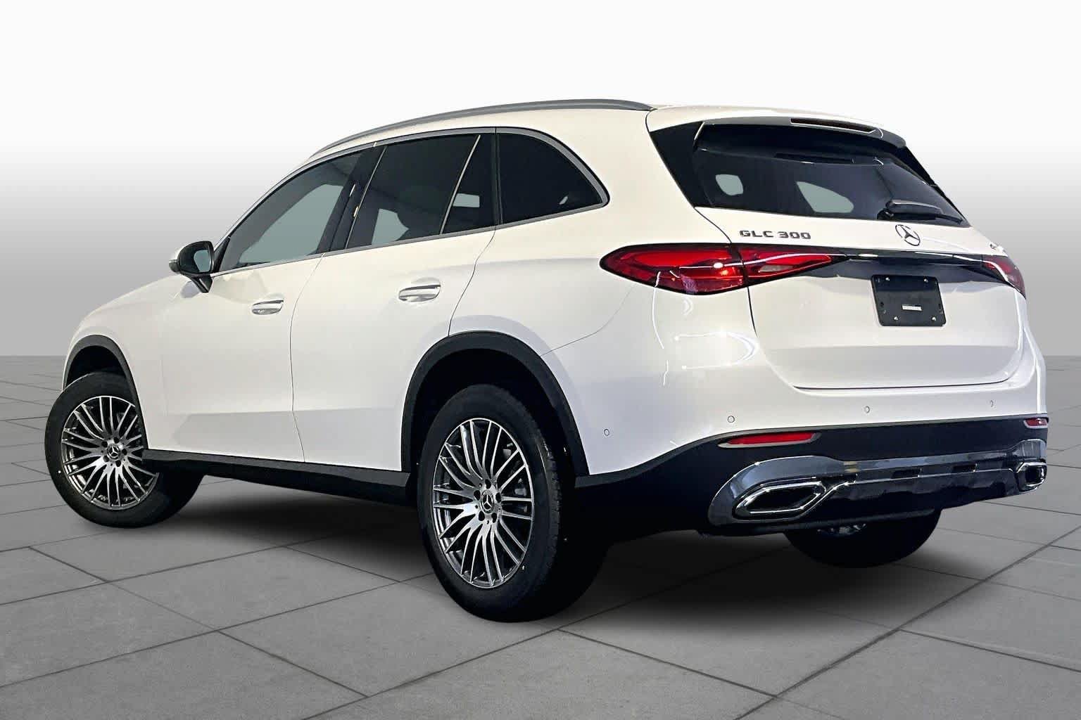 New 2026 Mercedes-Benz GLC 300 4MATIC image 3