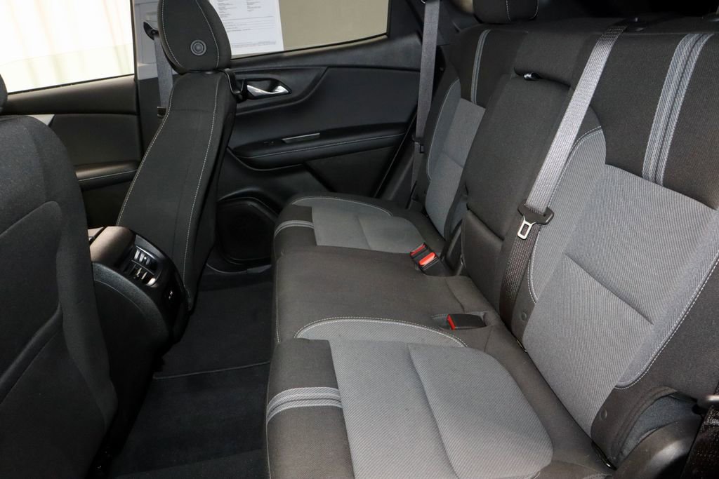 Used 2024 Chevrolet Blazer LT FWD image 21