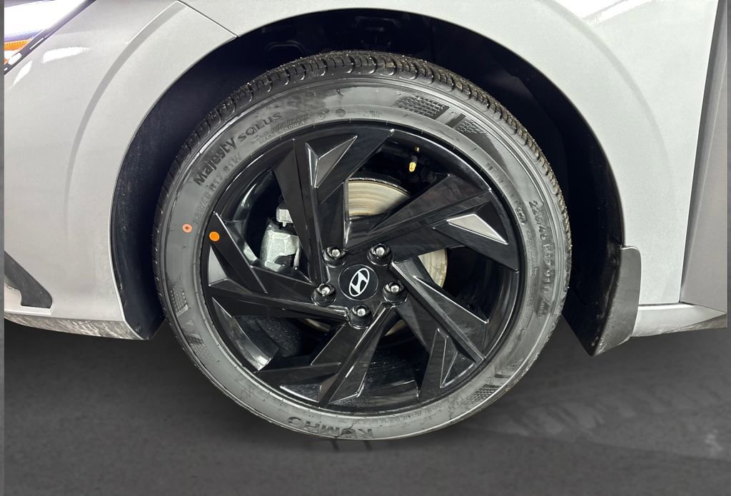 New 2026 Hyundai Elantra Sport FWD image 15