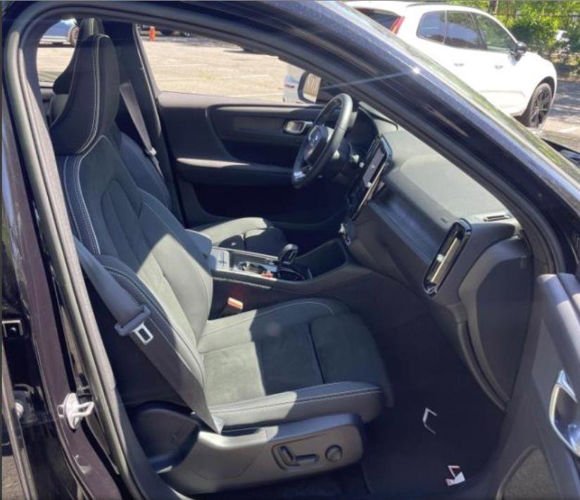 Used 2023 Volvo XC40 Recharge Plus AWD/4WD image 13