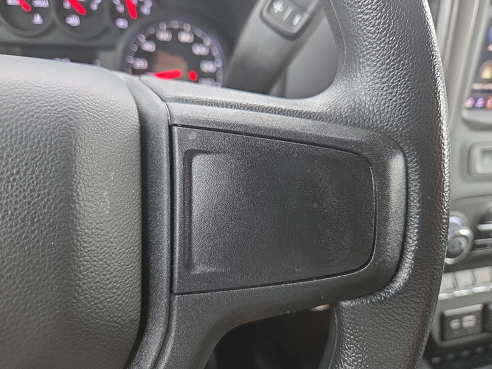 Used 2025 Chevrolet Silverado 2500 W/T AWD/4WD image 24