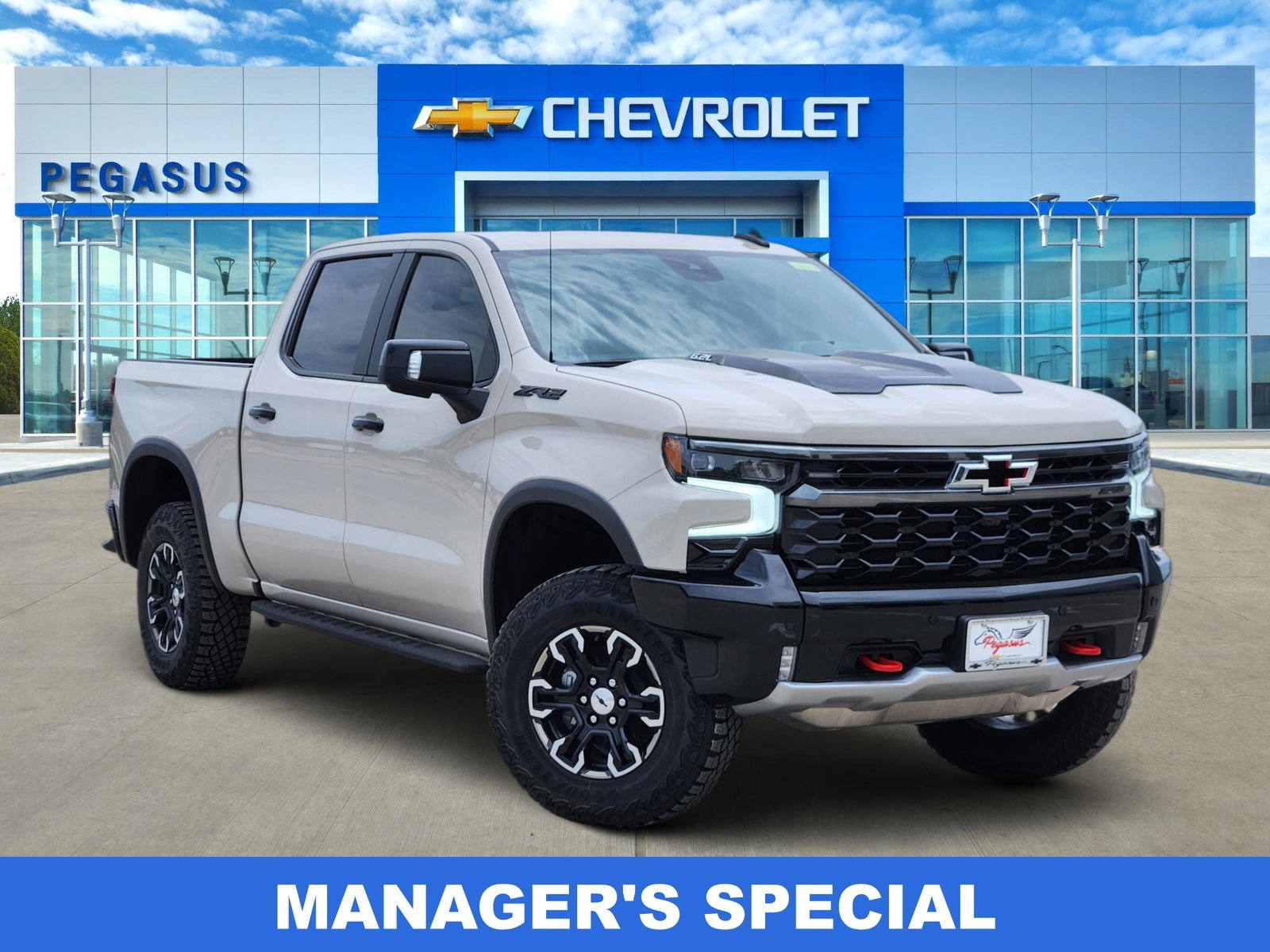 New 2026 Chevrolet Silverado 1500 ZR2 w/ LPO, Dark Essentials Package