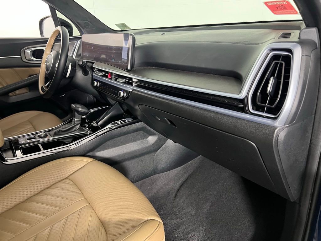 Used 2024 Kia Sorento SX Prestige w/ Olive Brown Leather Package image 33