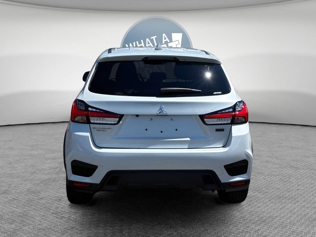 Used 2025 Mitsubishi Outlander Sport LE AWD/4WD image 5