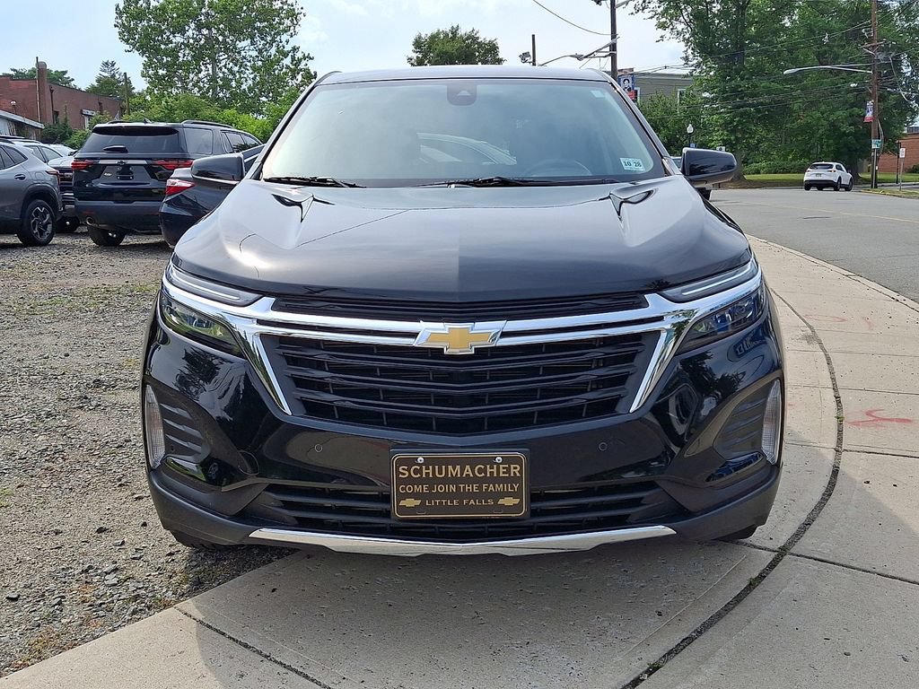 Used 2023 Chevrolet Equinox LT FWD image 2