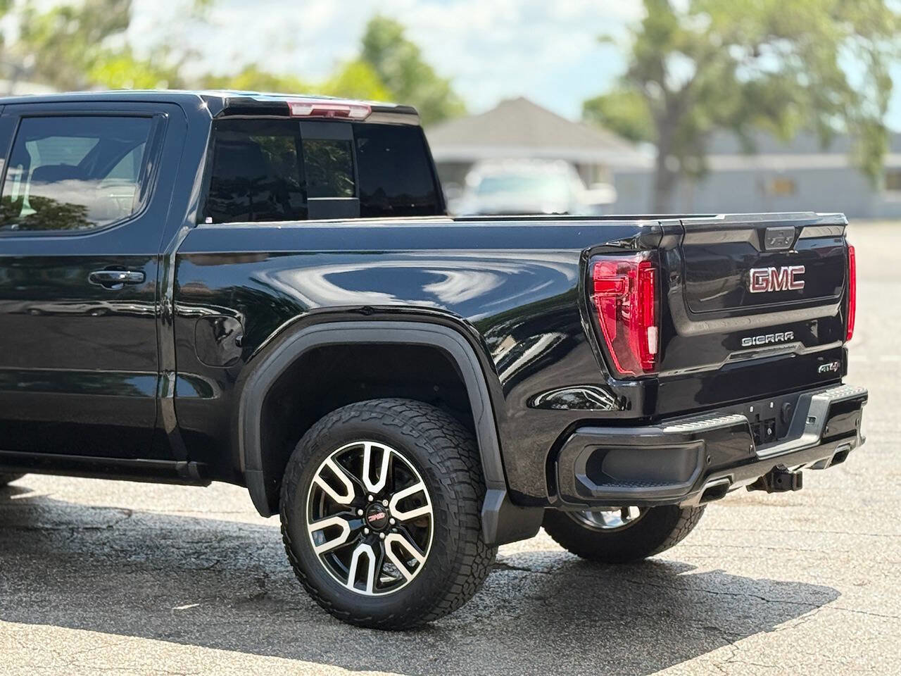 Used 2019 GMC Sierra 1500 AT4 w/ AT4 Premium Package image 7