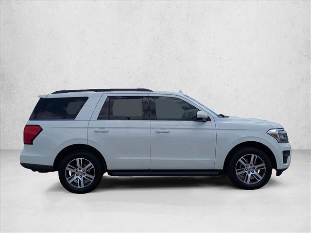 Used 2024 Ford Expedition XLT RWD image 4