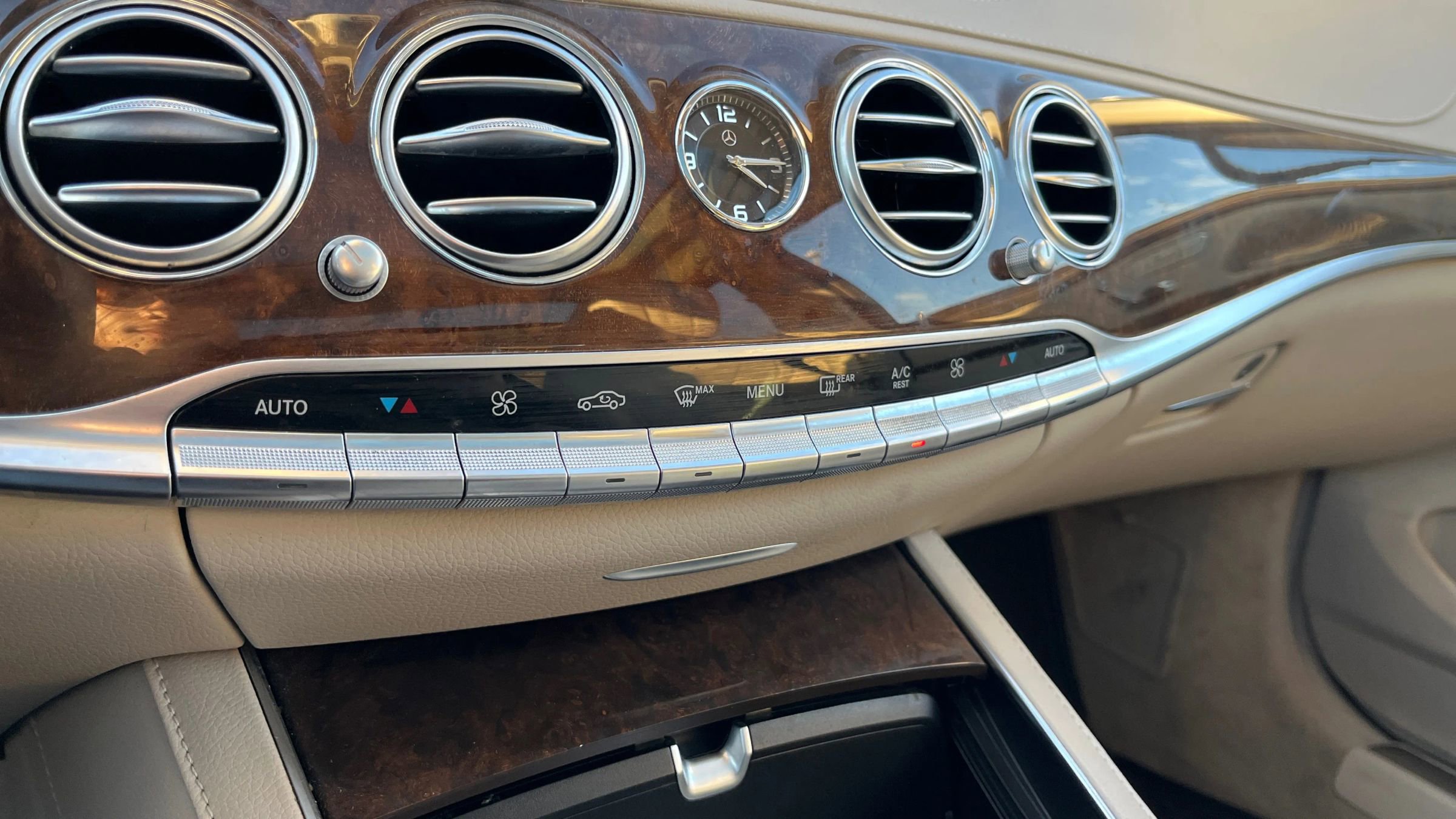Used 2015 Mercedes-Benz S 550 4MATIC Sedan image 26