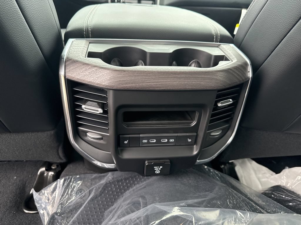 New 2026 RAM 2500 Laramie AWD/4WD image 25