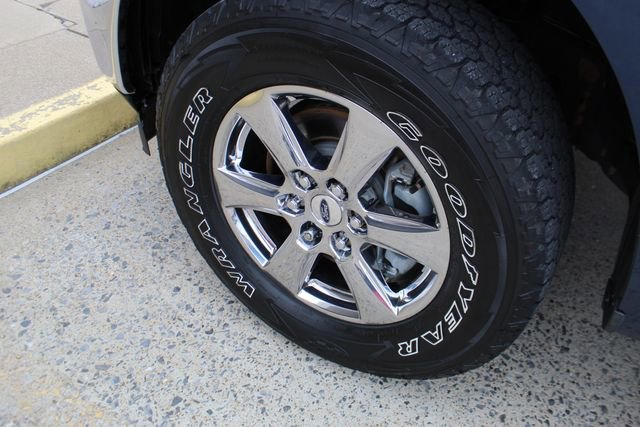 Used 2018 Ford F150 XLT w/ Equipment Group 302A Luxury AWD/4WD image 3