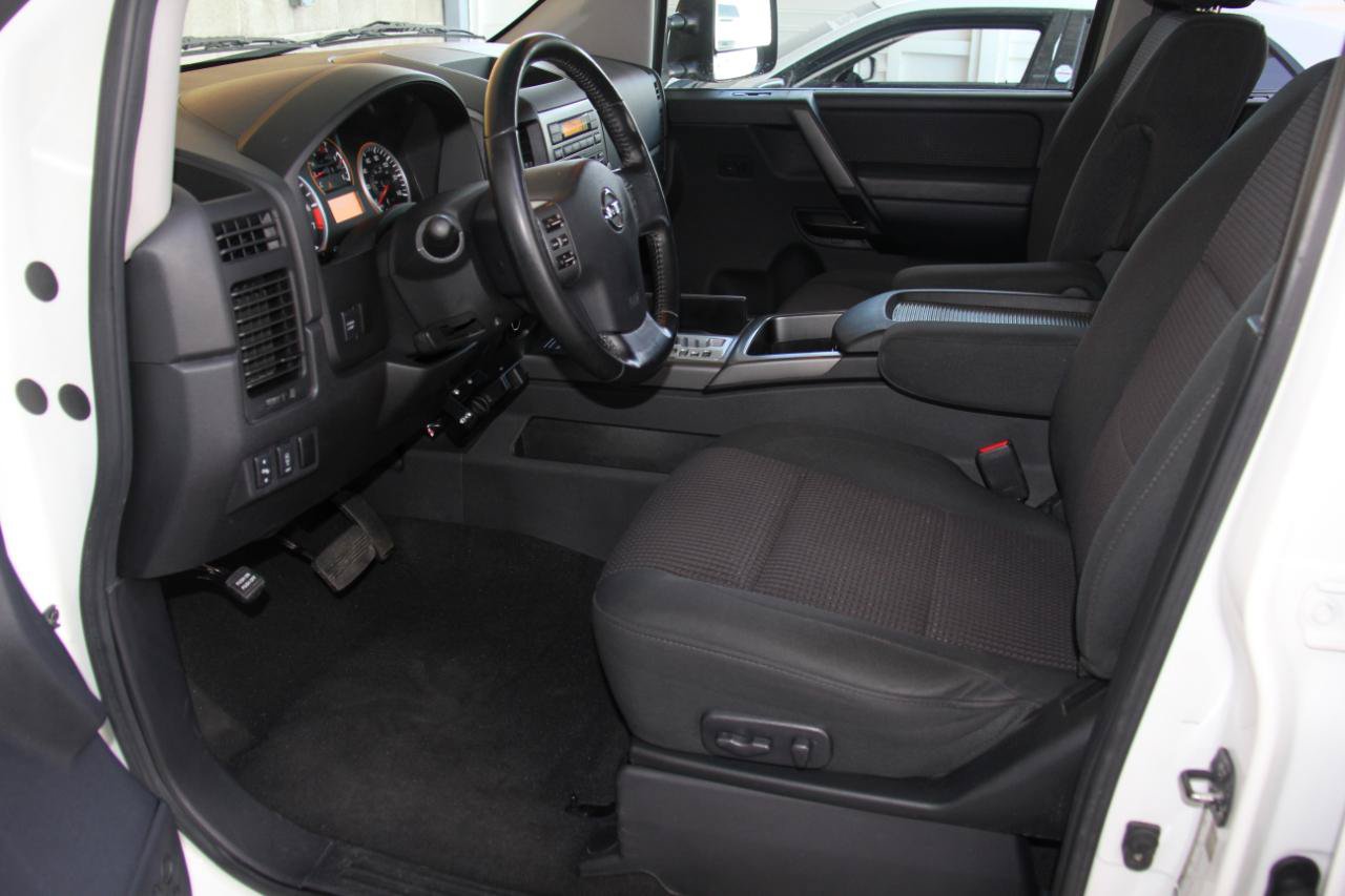 Used 2008 Nissan Titan SE AWD/4WD image 21