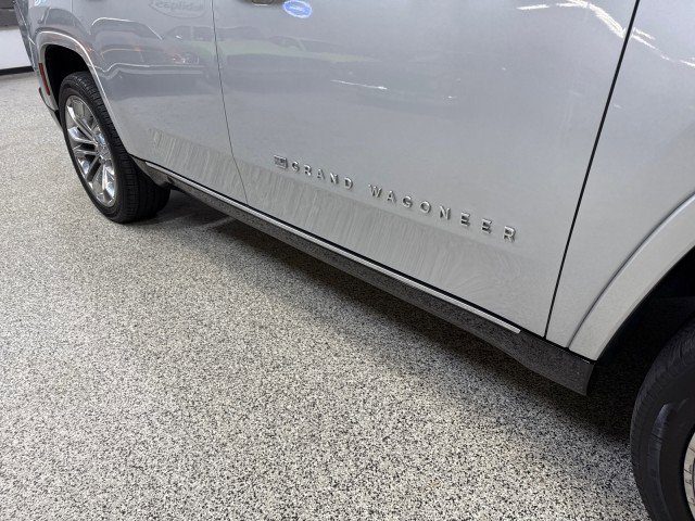 Used 2022 Jeep Grand Wagoneer Series II w/ Premium Group II image 87