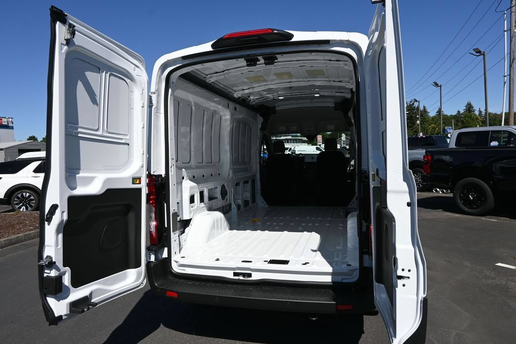 New 2026 Ford Transit 250 148 Medium Roof Extended AWD image 19