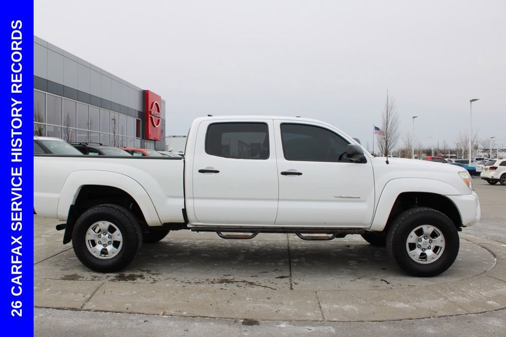 Used 2014 Toyota Tacoma 4x4 Double Cab w/ SR5 Package image 6
