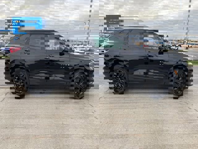 Certified 2022 Chevrolet Blazer LT image 2