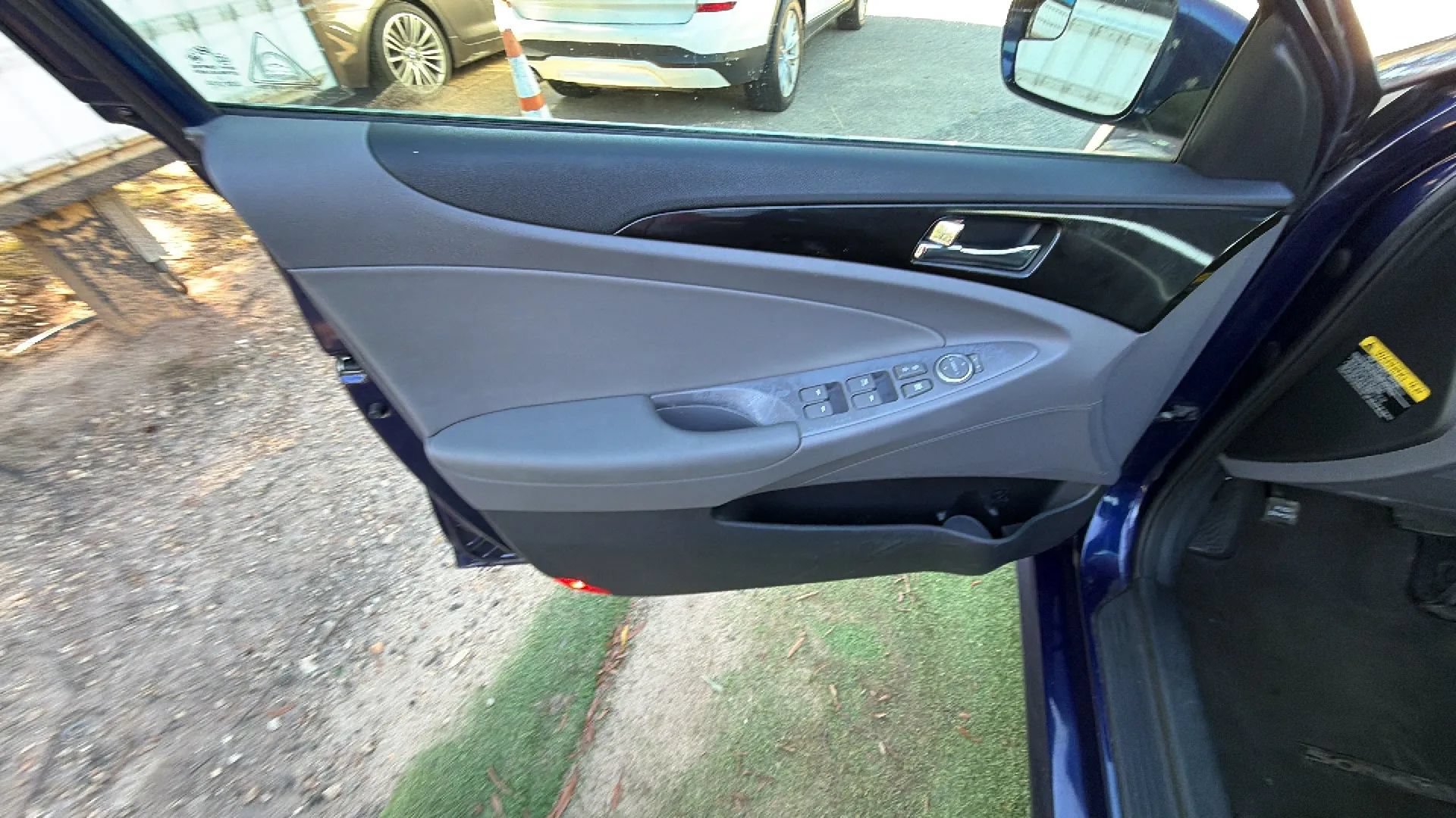 Used 2014 Hyundai Sonata SE FWD image 17