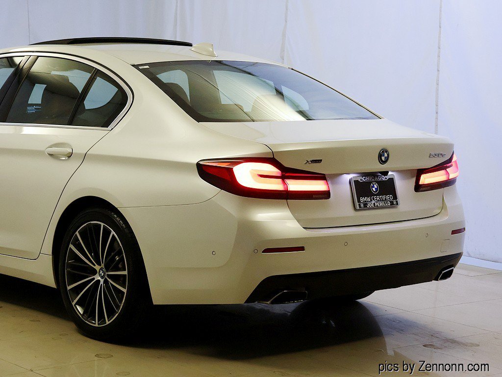 Certified 2023 BMW 530e xDrive w/ Convenience Package AWD/4WD image 8