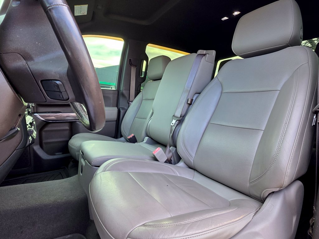 Used 2020 Chevrolet Silverado 2500 LTZ w/ Gooseneck/5TH Wheel Package AWD/4WD image 12