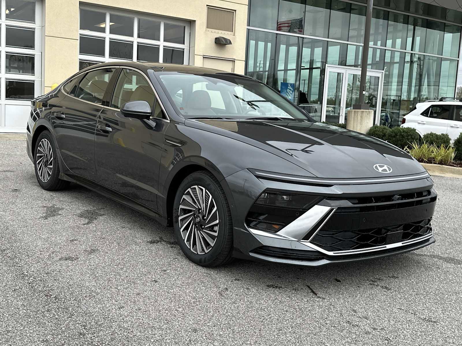 New 2026 Hyundai Sonata Limited image 2
