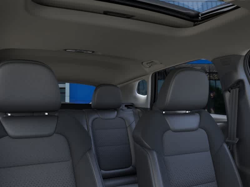 New 2026 Chevrolet Trax LT w/ Sunroof Package FWD image 24