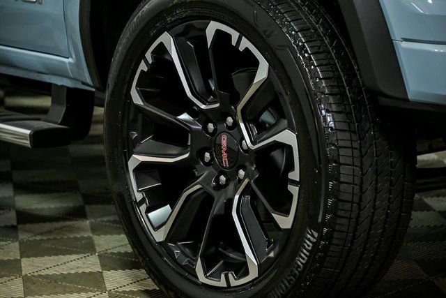 New 2026 GMC Canyon Denali video 3