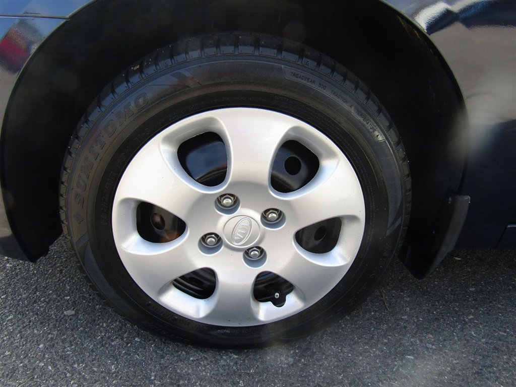 Used 2009 Kia Spectra EX image 10