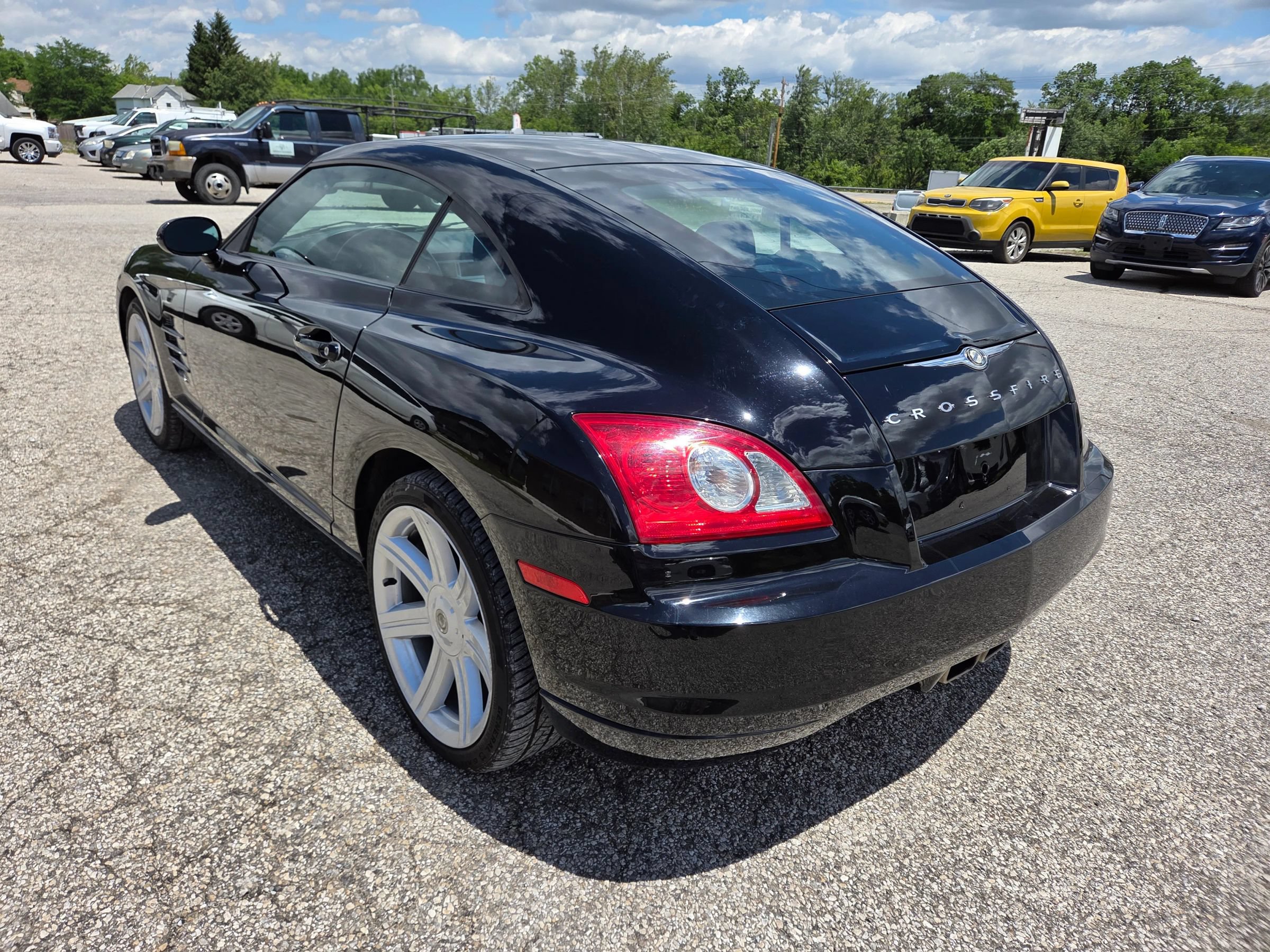 Used 2007 Chrysler Crossfire Coupe RWD image 6