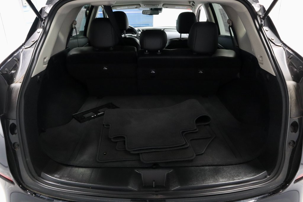 Certified 2024 Nissan Murano SV w/ SV Midnight Edition Package image 16