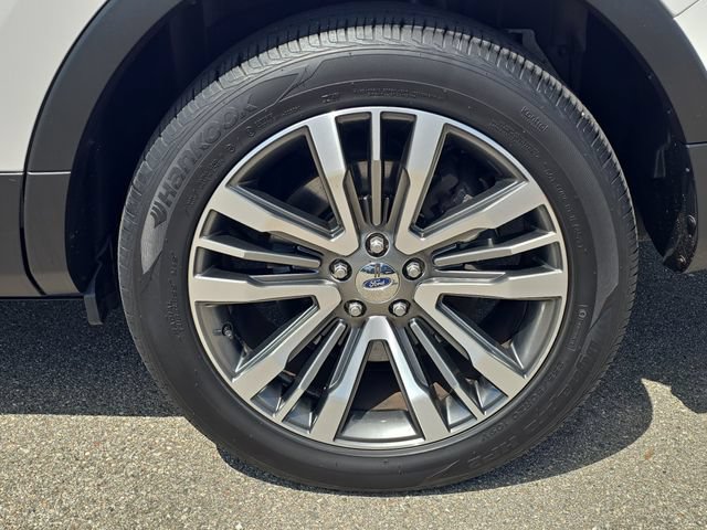 Used 2019 Ford Explorer Platinum AWD/4WD image 31