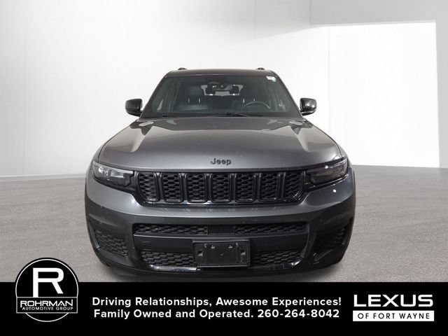 Used 2023 Jeep Grand Cherokee L Laredo AWD/4WD image 3