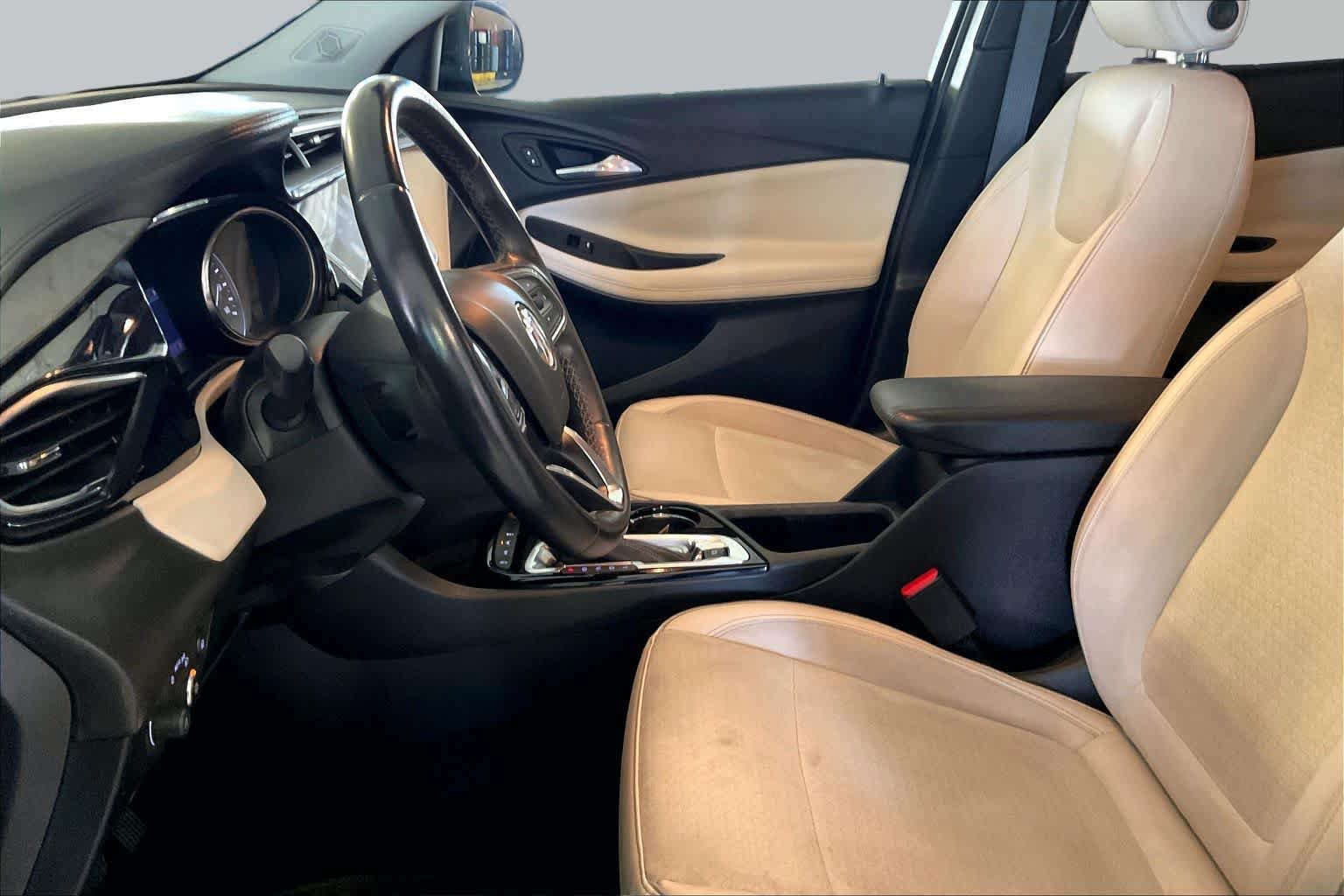 Used 2021 Buick Encore GX Preferred w/ Sport Touring Package AWD/4WD image 7