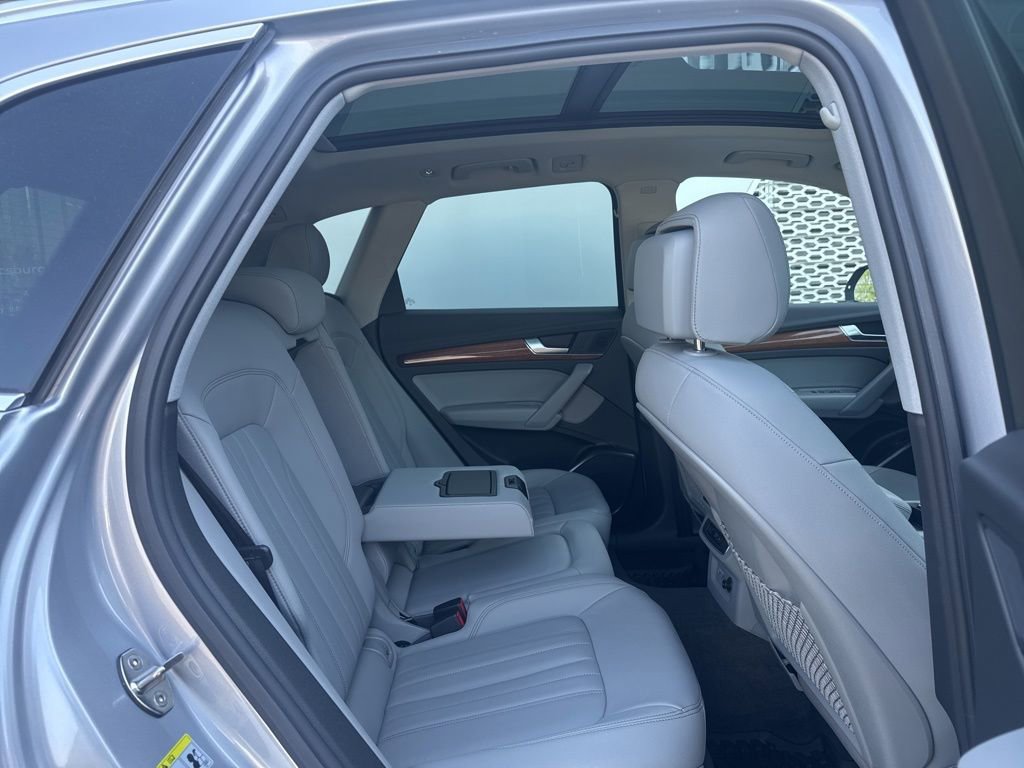 Used 2022 Audi Q5 2.0T Premium AWD/4WD image 34