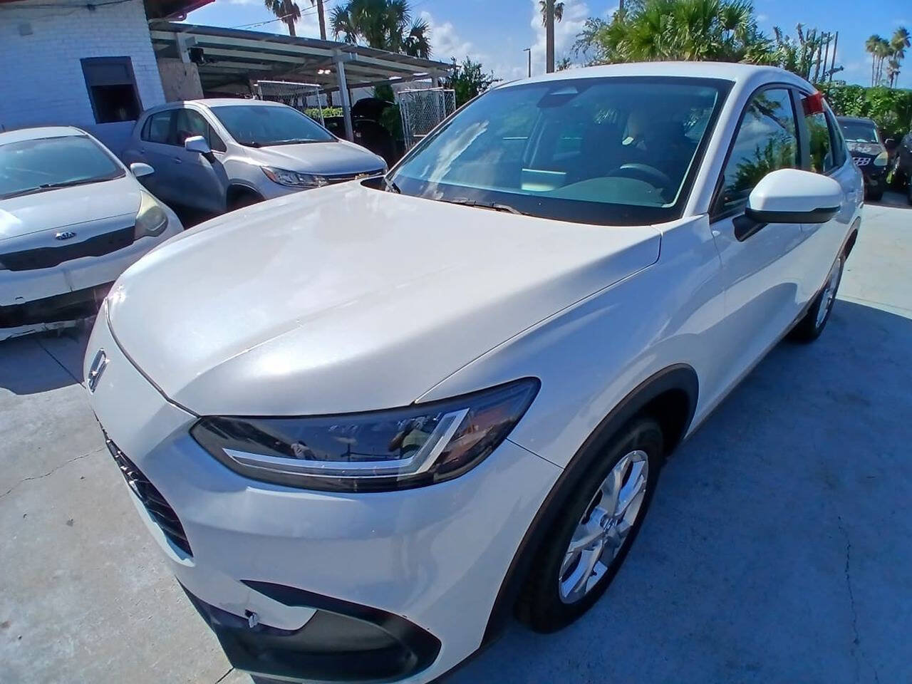 Used 2024 Honda HR-V LX image 4