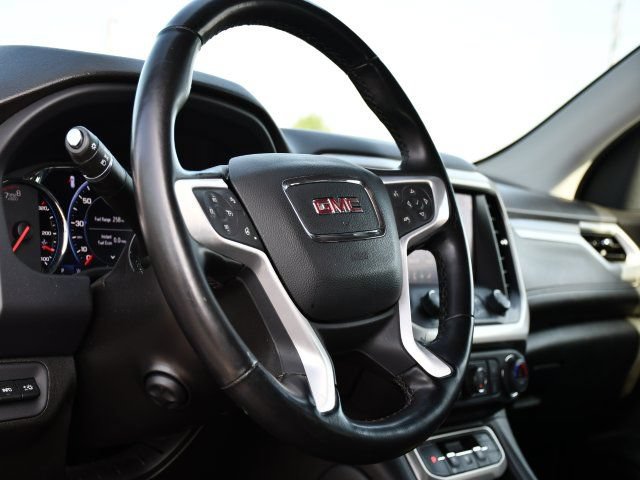 Used 2023 GMC Acadia SLT w/ Technology Package FWD image 16