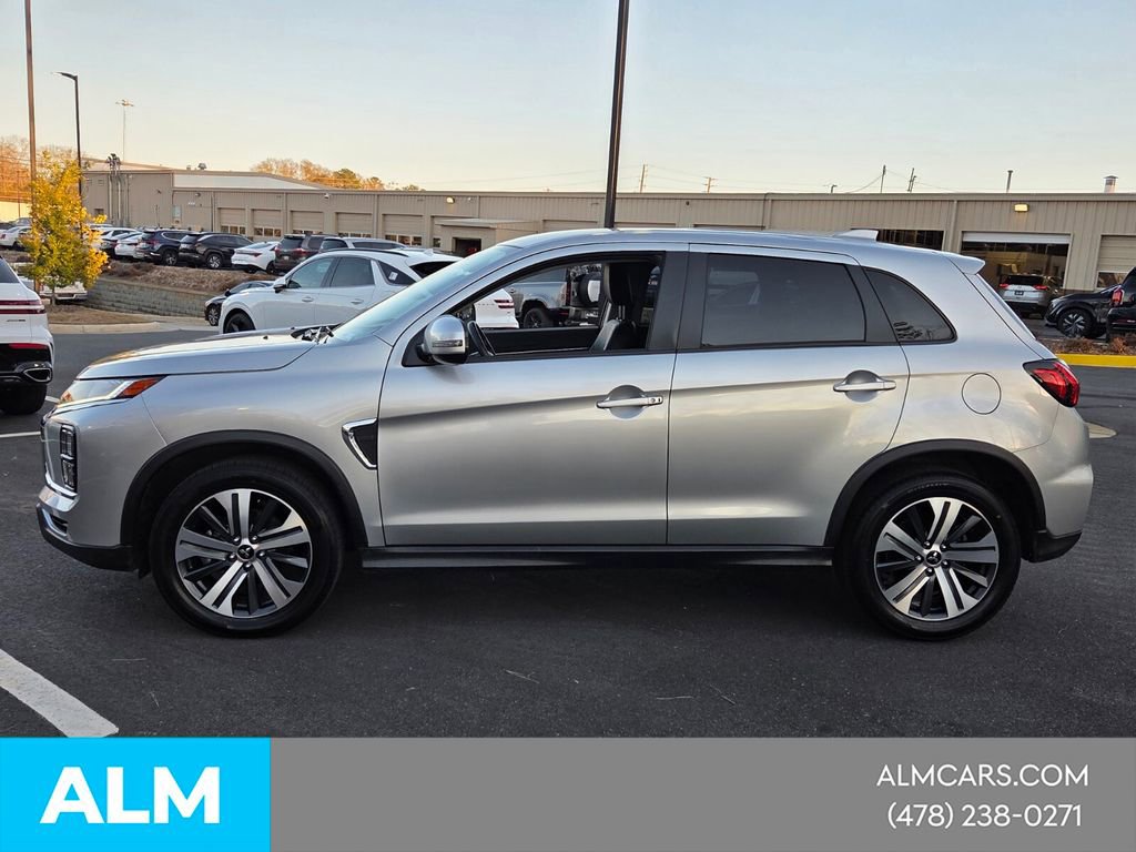 Used 2024 Mitsubishi Outlander Sport SE image 3