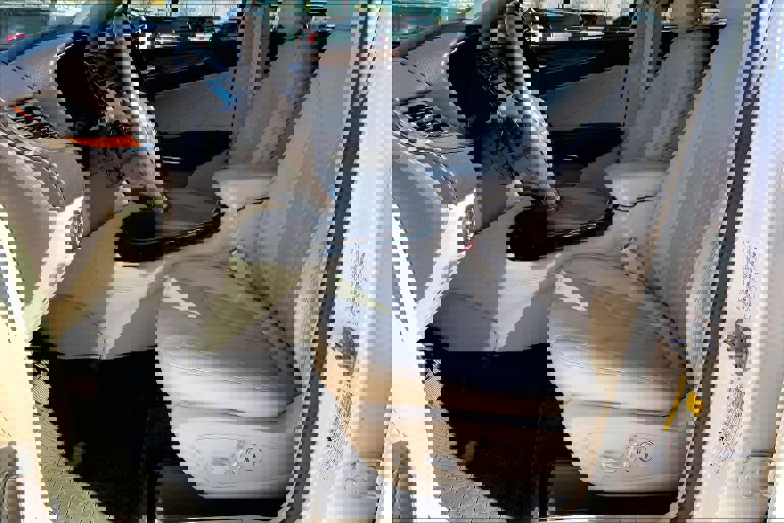 Used 2018 Lincoln MKC Select w/ Select Plus Package image 8