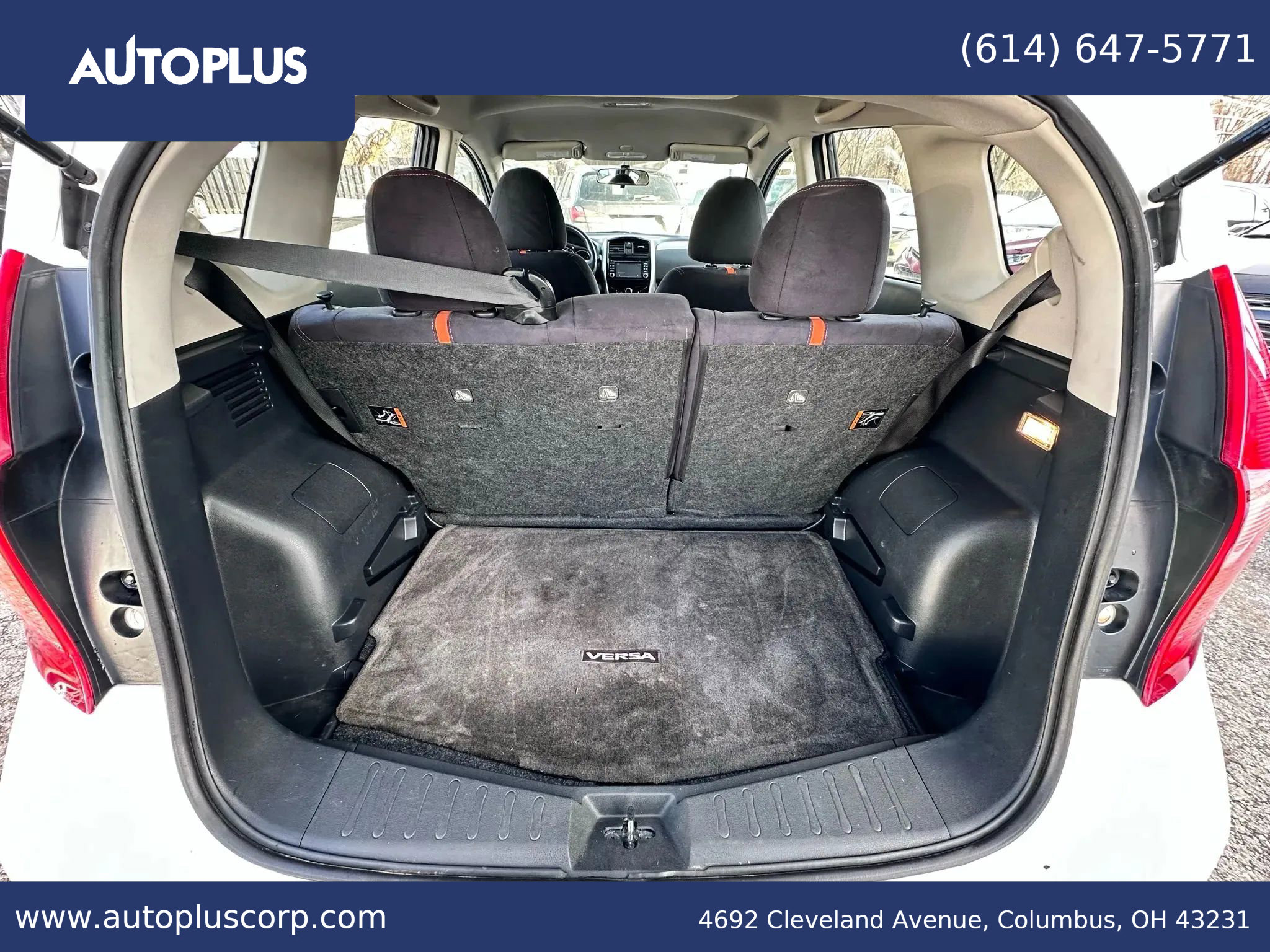 Used 2015 Nissan Versa Note SR w/ SR Tech Package image 19