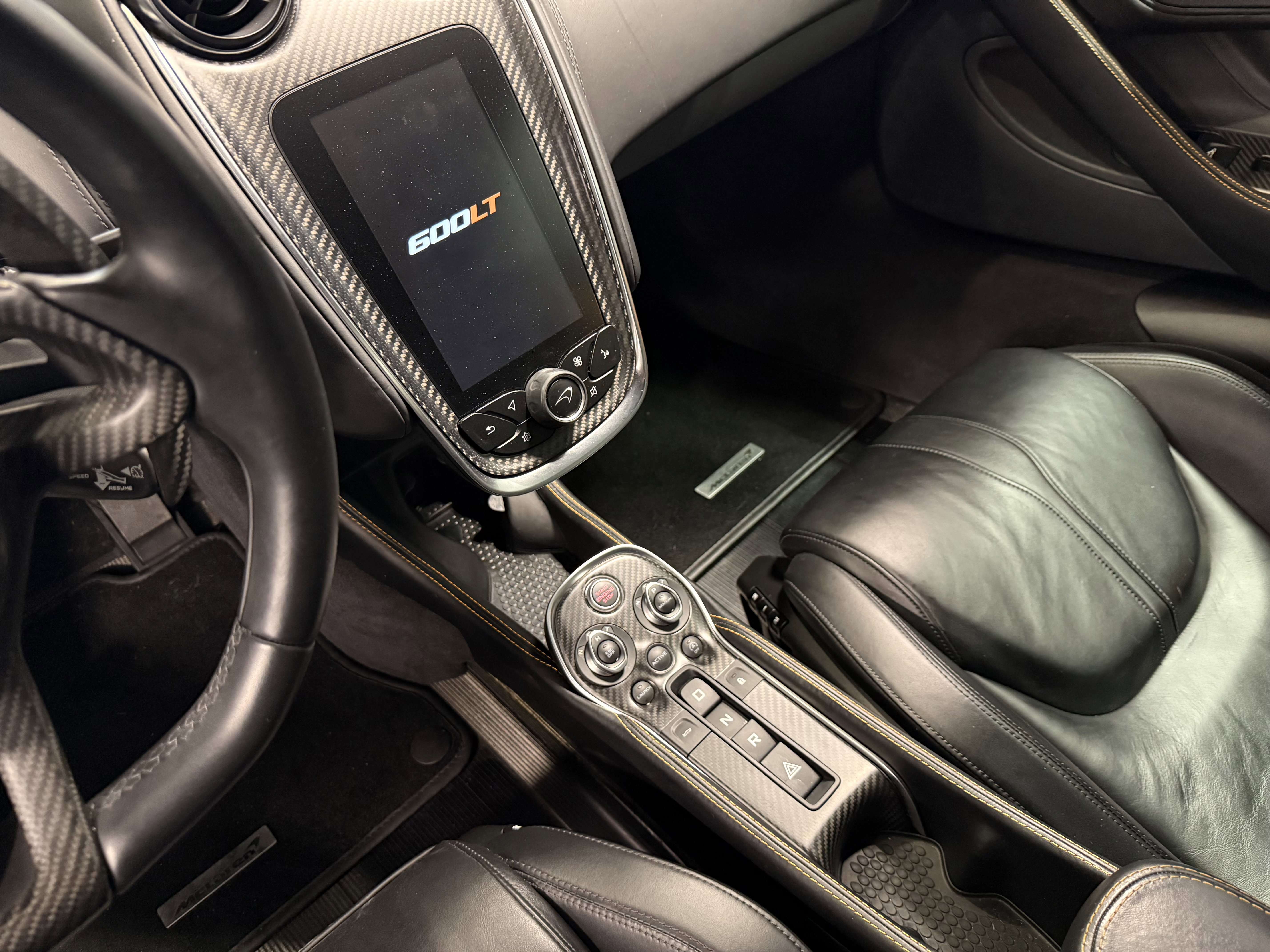 Used 2019 McLaren 600LT RWD image 16