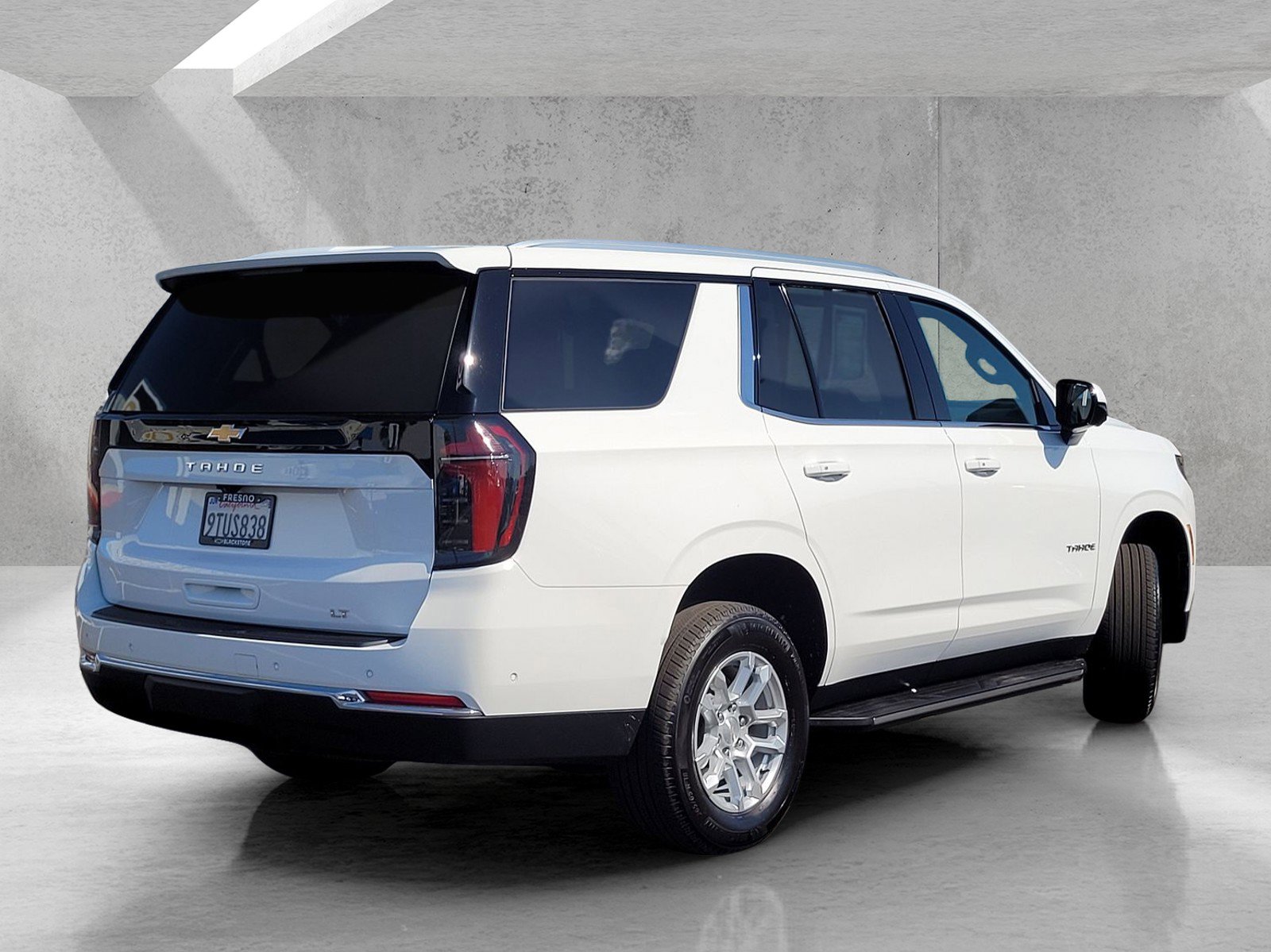 Used 2025 Chevrolet Tahoe LT AWD/4WD image 4