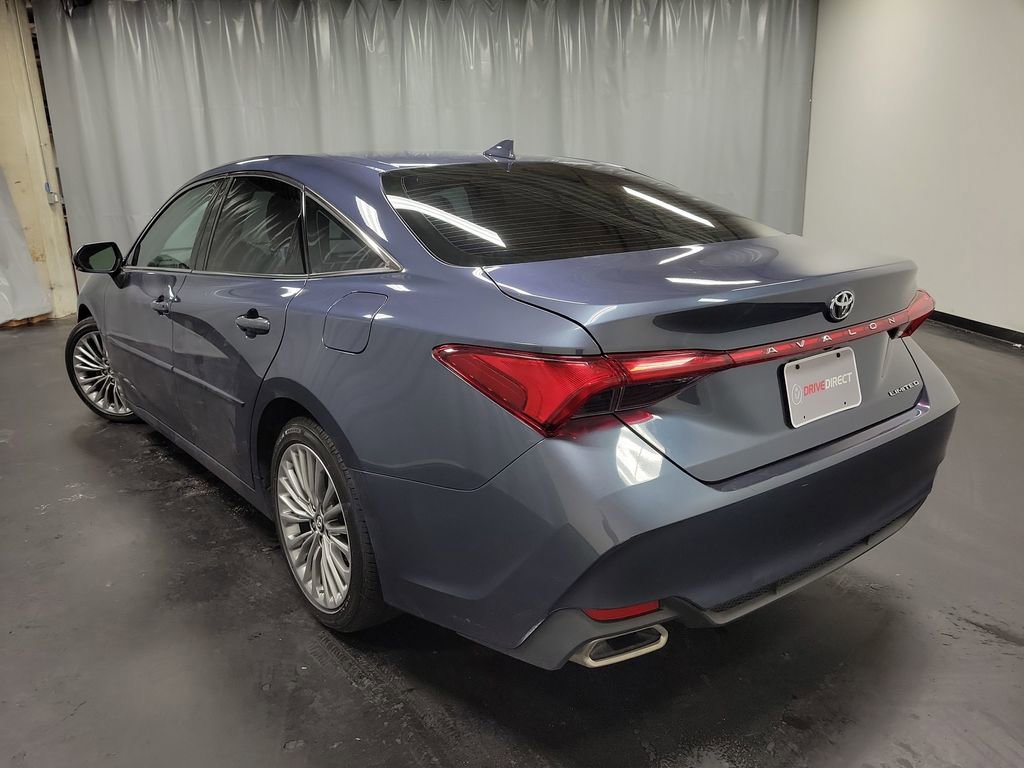 Used 2019 Toyota Avalon XLE image 6