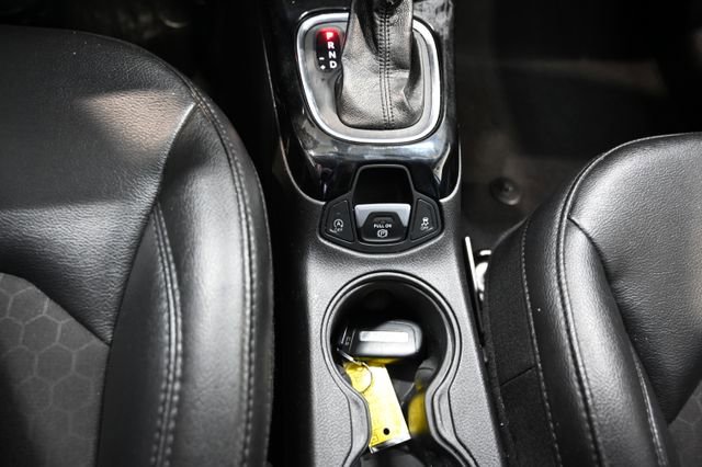 Used 2021 Jeep Compass Latitude FWD image 19